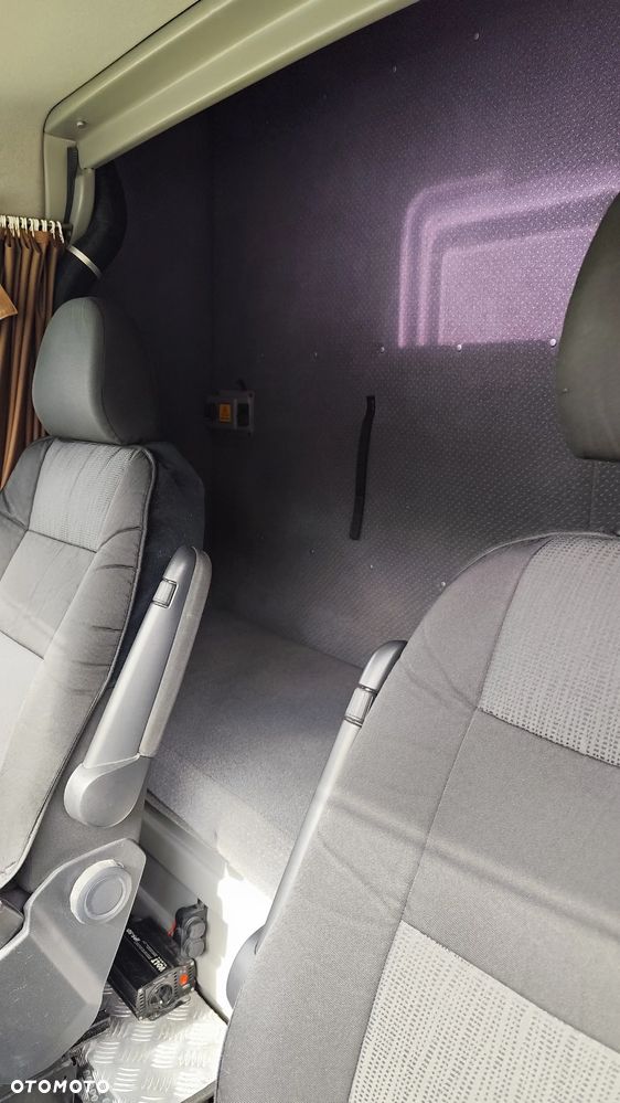 Volkswagen Crafter - 8