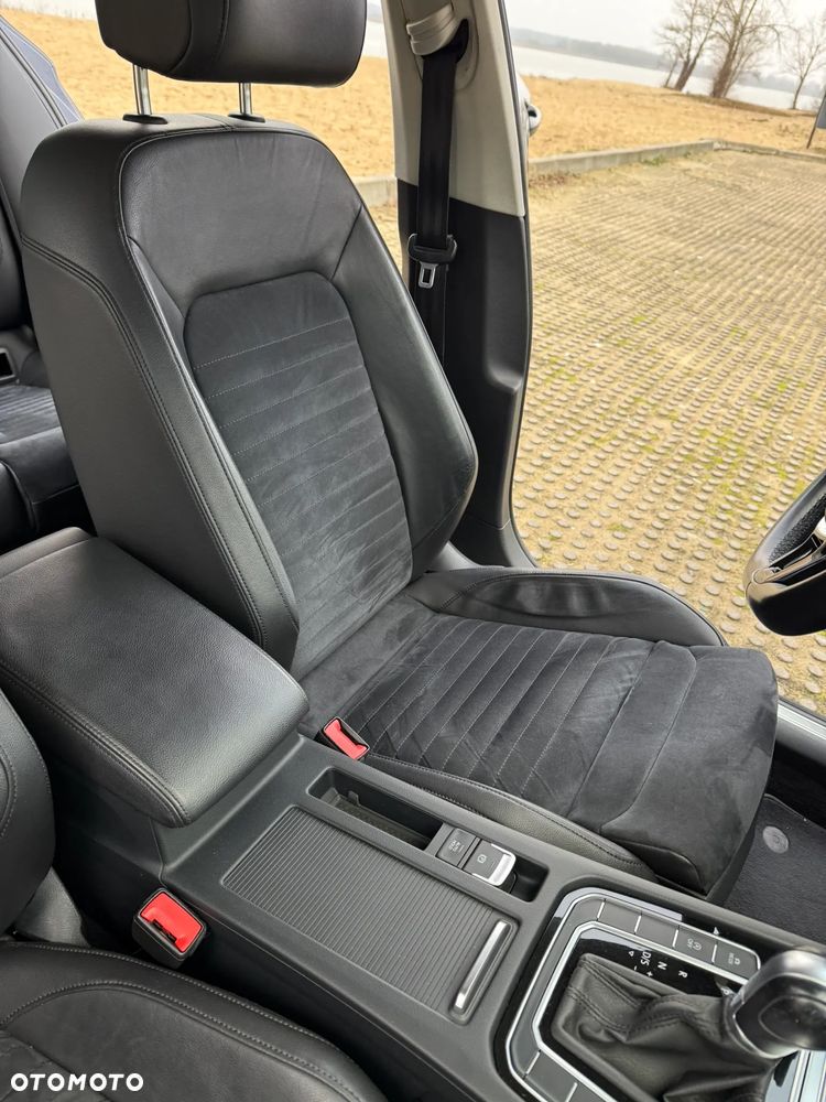 Volkswagen Passat 2.0 TDI BMT Highline DSG7 - 24
