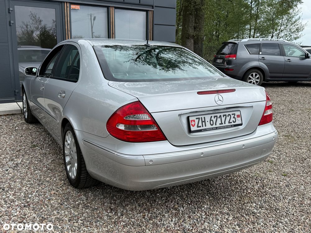Mercedes-Benz Klasa E 500 7G-TRONIC Elegance - 11