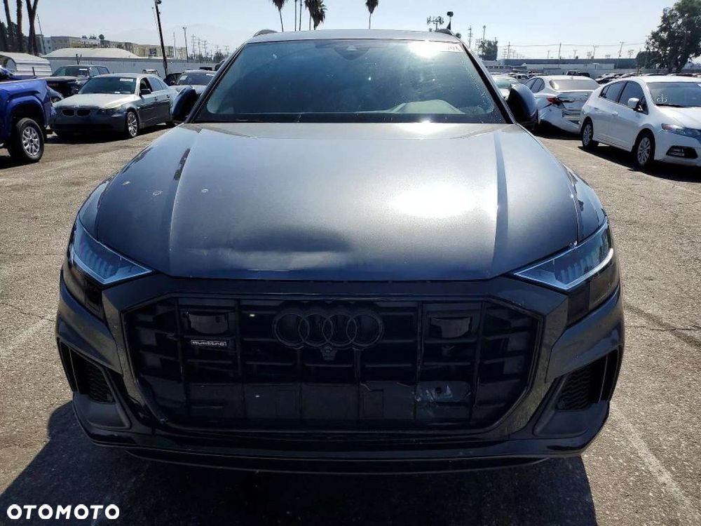 Audi Q8 - 7