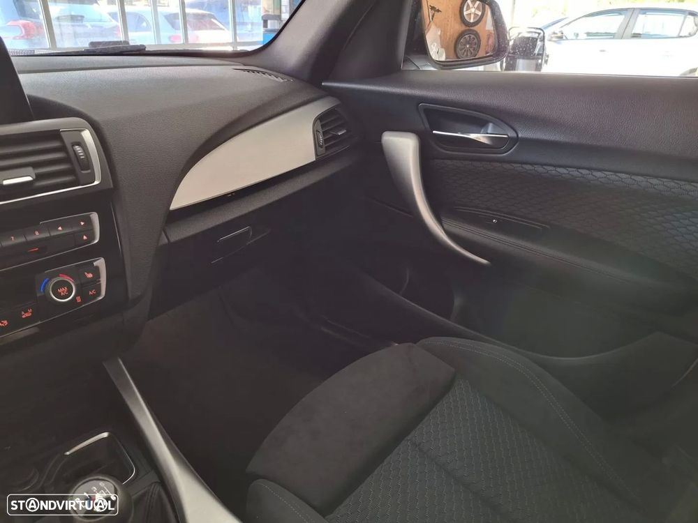 BMW 116 d Pack M - 17