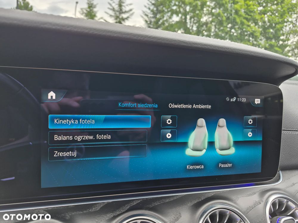 Mercedes-Benz CLS 300 d 4-Matic AMG - 28