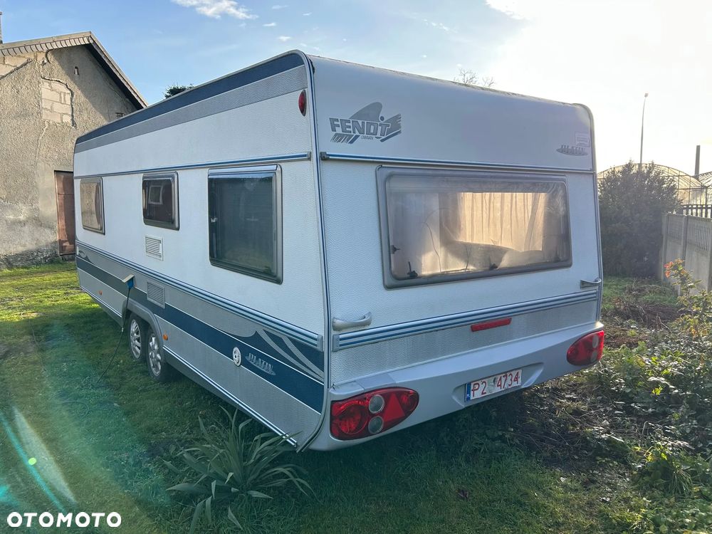 Fendt 650 z dużym przedsionkiem, prysznic - 3