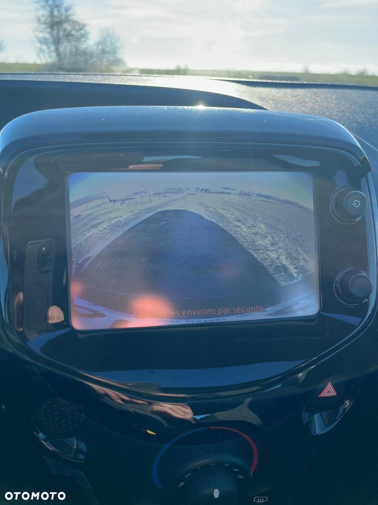 Toyota Aygo x-play - 9
