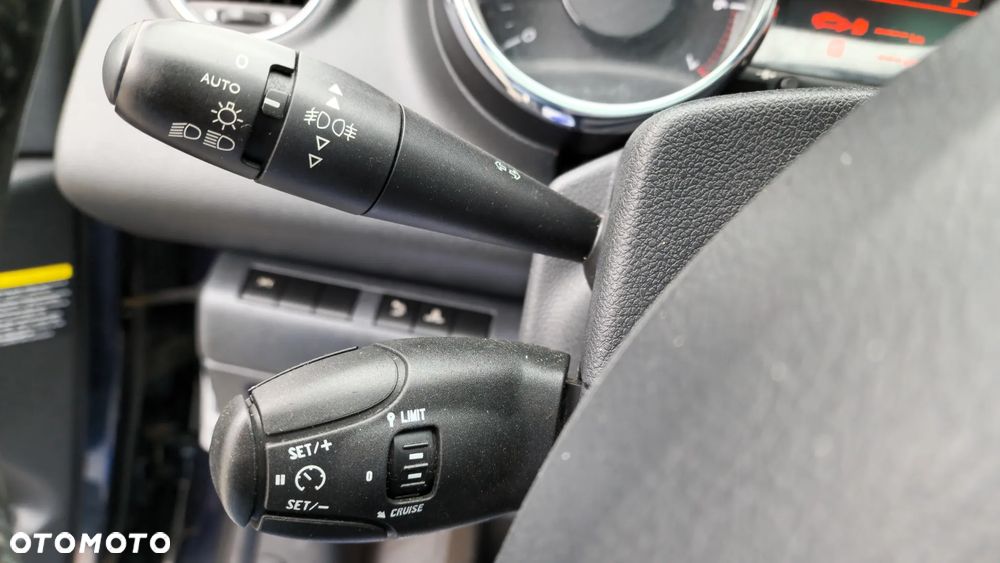 Peugeot 5008 155 THP Automatik Platinum - 34