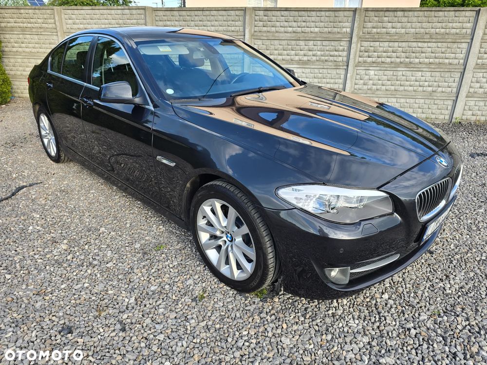 BMW Seria 5 520d Sport-Aut - 2