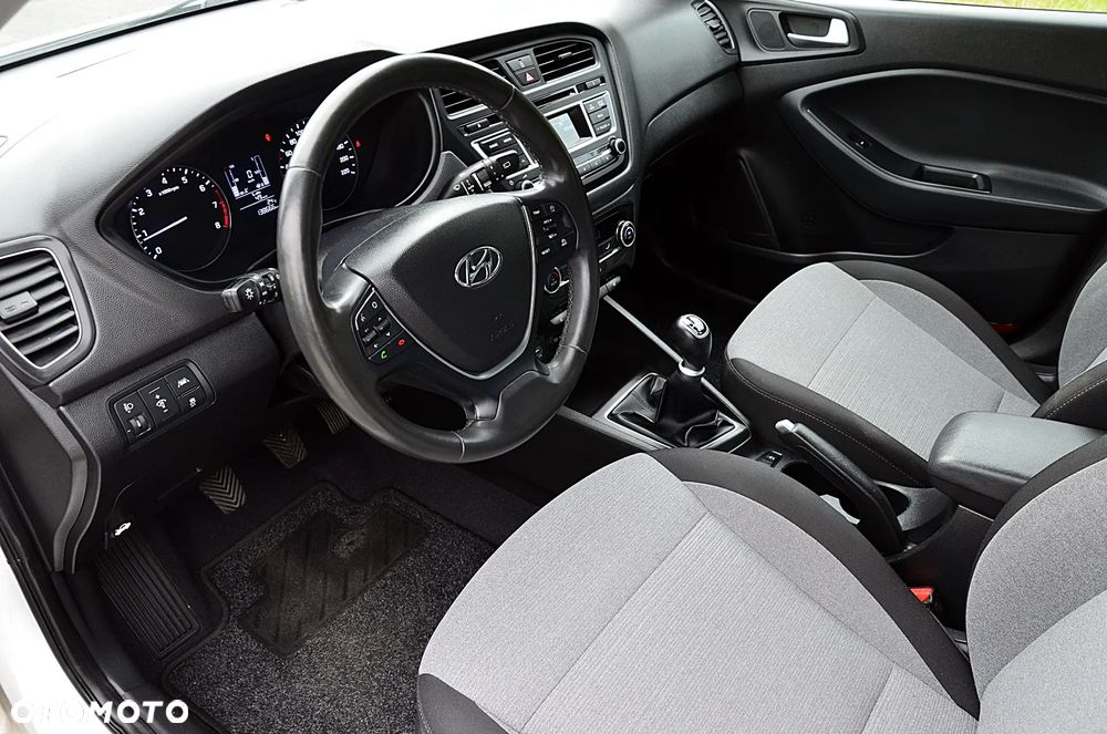 Hyundai i20 1.2 BlueDrive Go - 11
