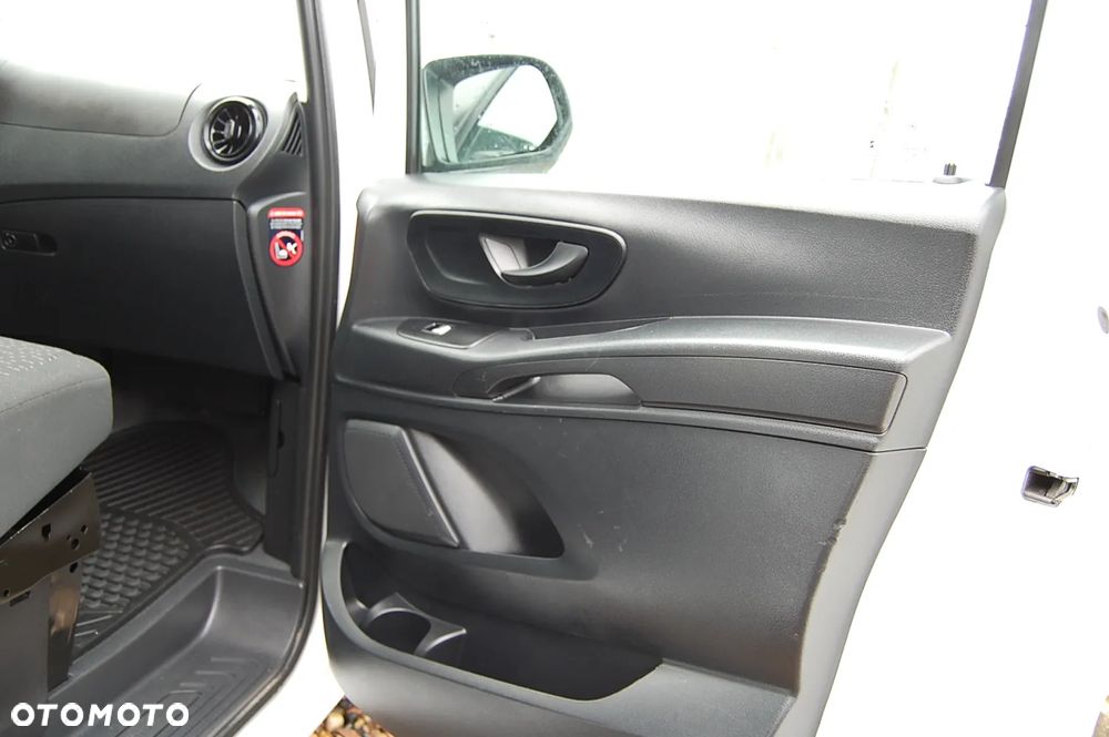 Mercedes-Benz Vito - 25