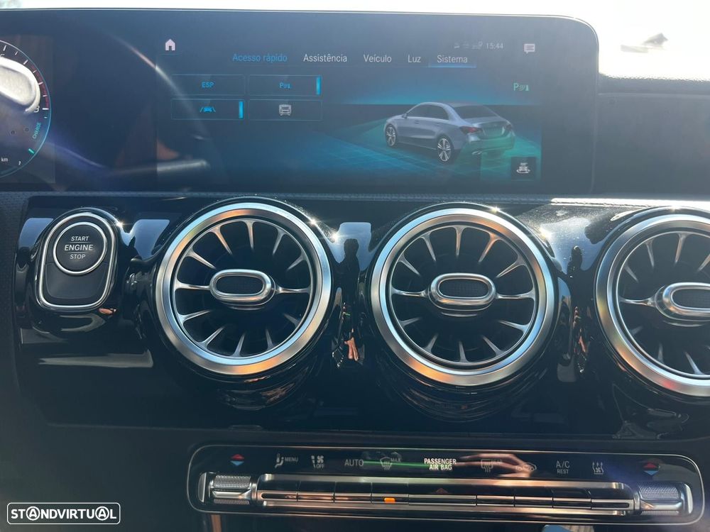 Mercedes-Benz A 250 Limousine e AMG Line - 37