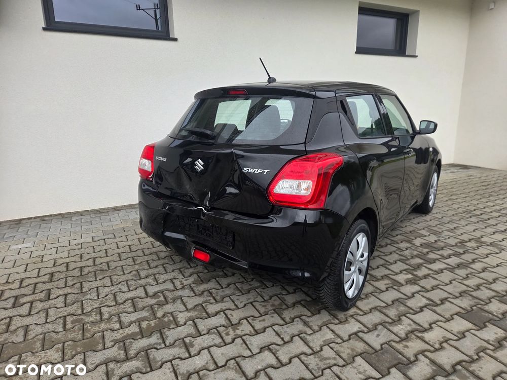 Suzuki Swift - 4