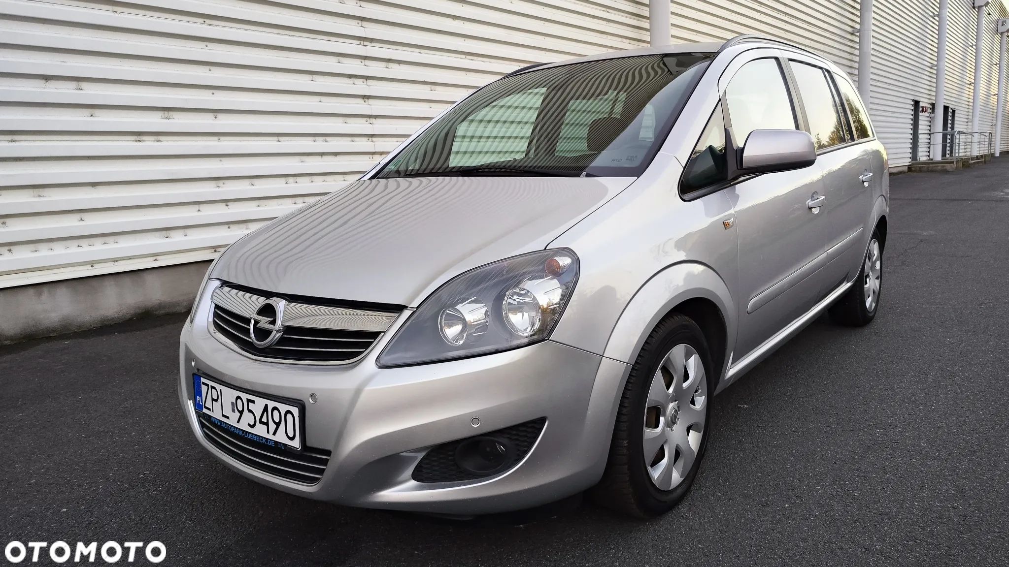 Opel Zafira - 1