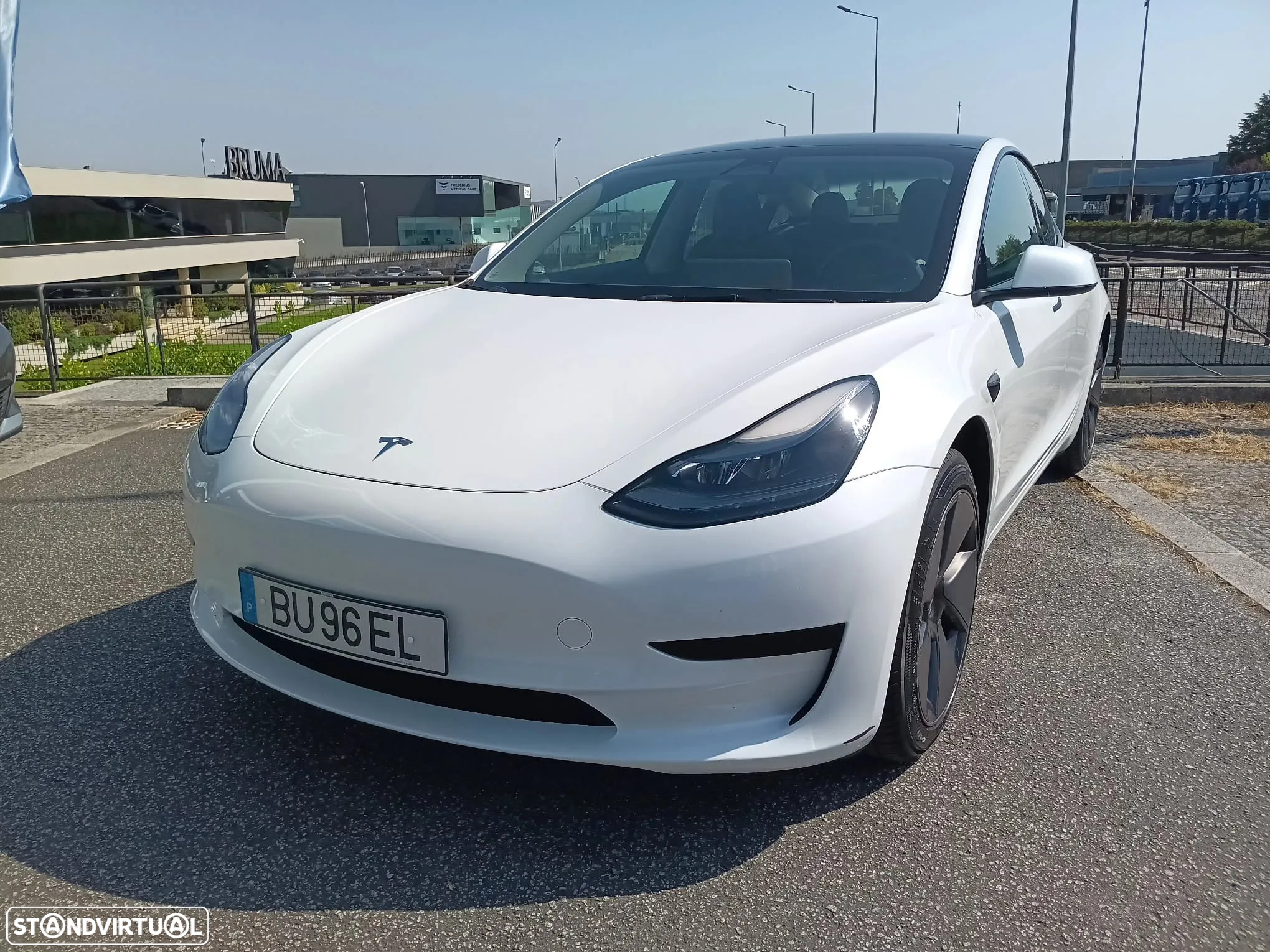 Tesla Model 3 Standard Range Plus RWD - 3