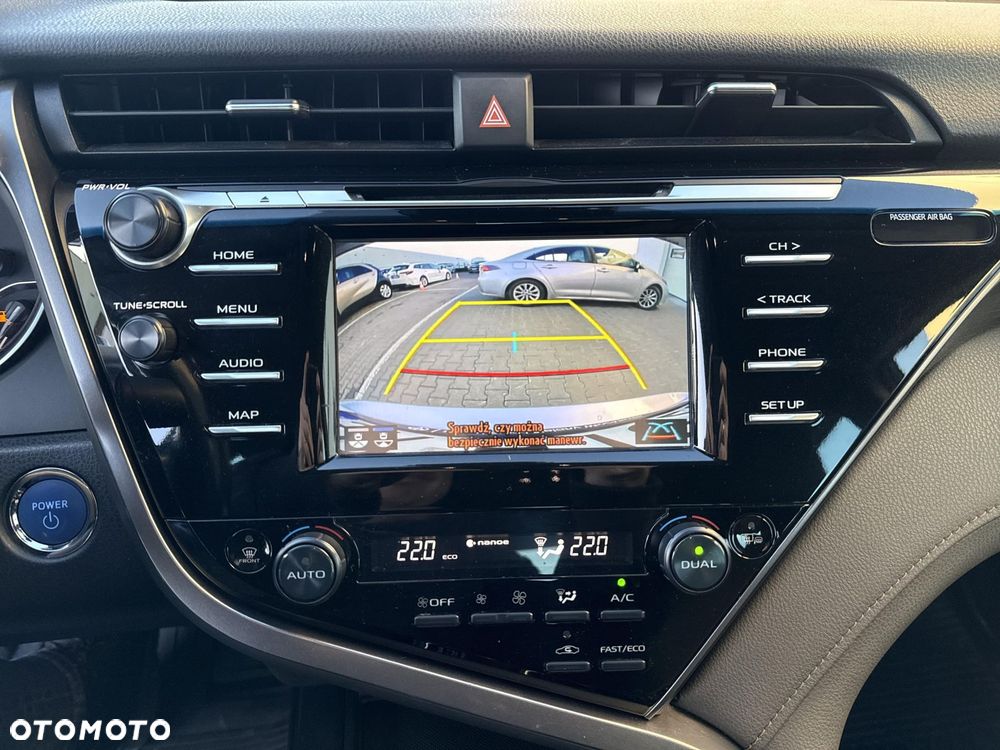 Toyota Camry 2.5 Hybrid Comfort CVT - 16