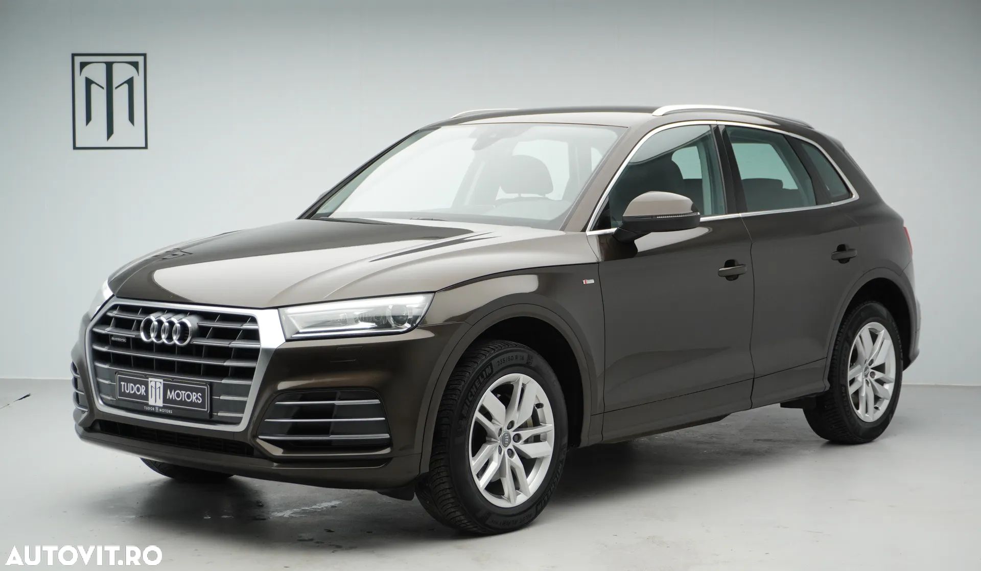 Audi Q5 2.0 TFSI S tronic Sport - 1