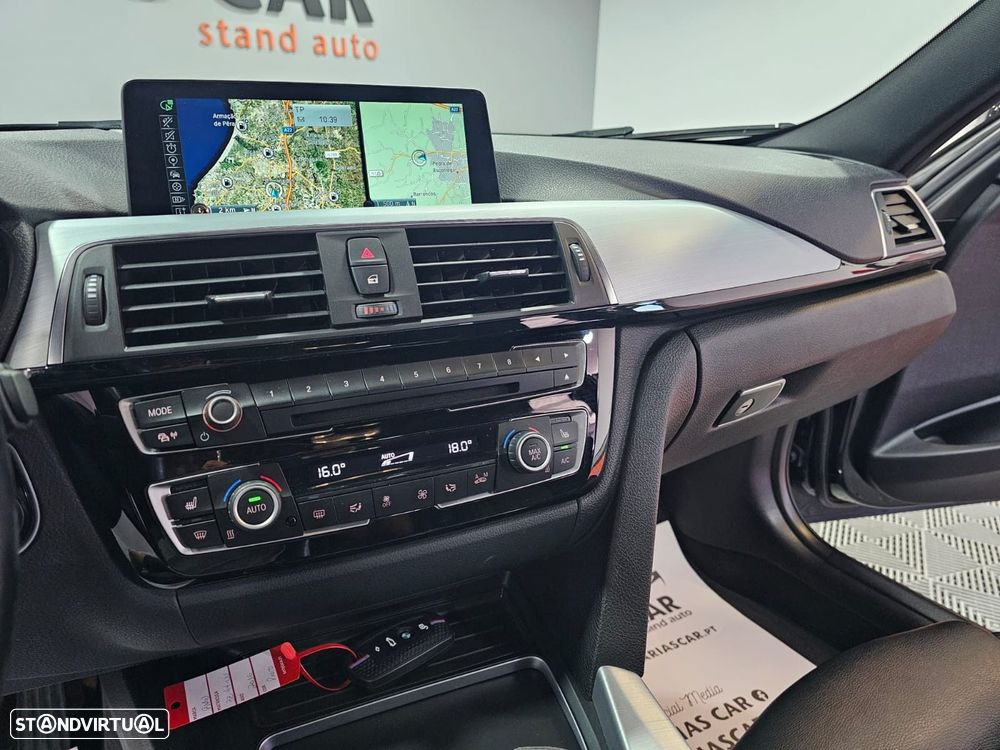 BMW 330 - 21