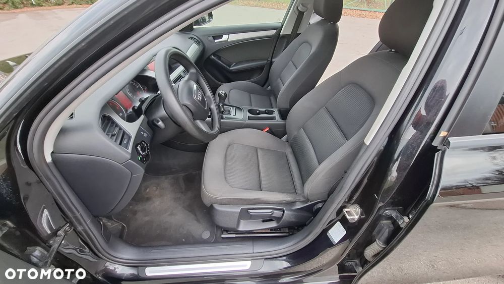 Audi A4 Avant 2.0 TDI DPF Ambiente - 9