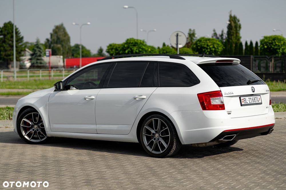 Skoda Octavia 2.0 TDI (Green tec) 4x4 DSG RS - 15
