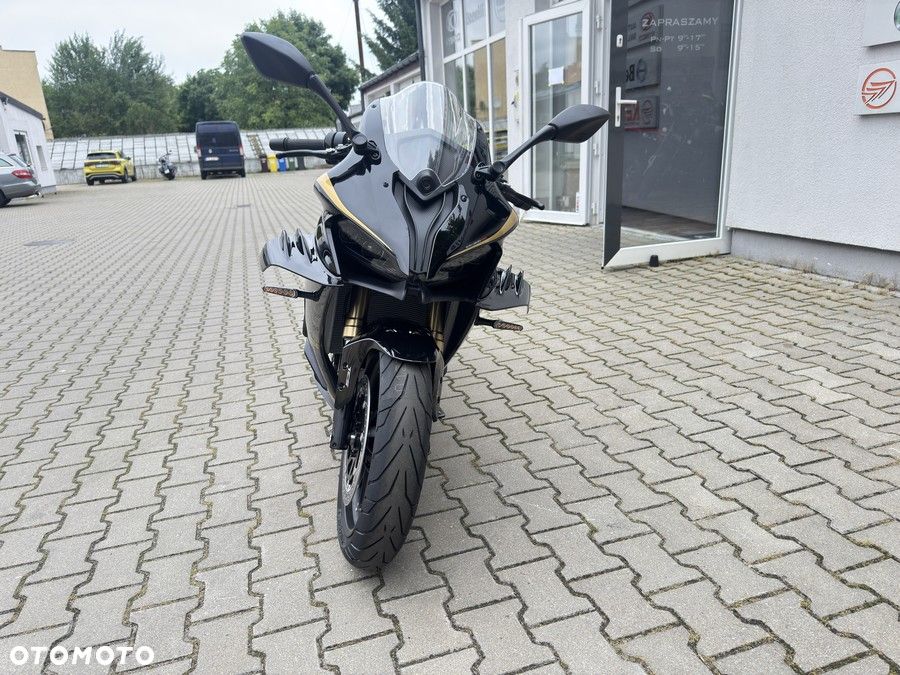 QJMOTOR SRK 800RR - 3