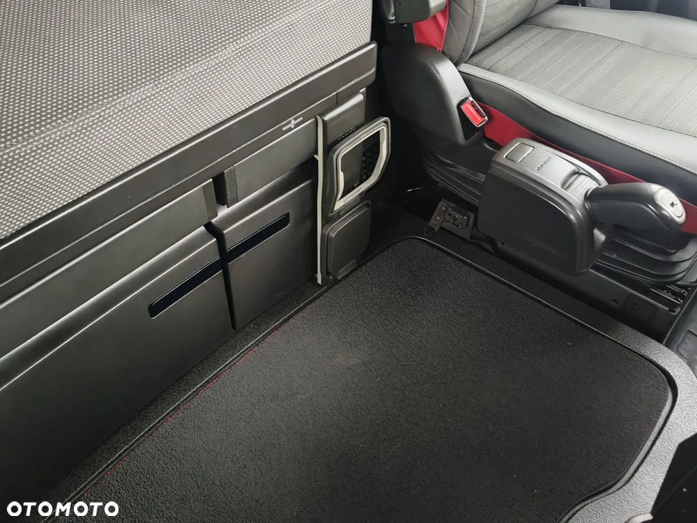 Volvo FH4 460 / EURO 6 / AUTOMAT / I -SHIFT / STANDARD / - 20