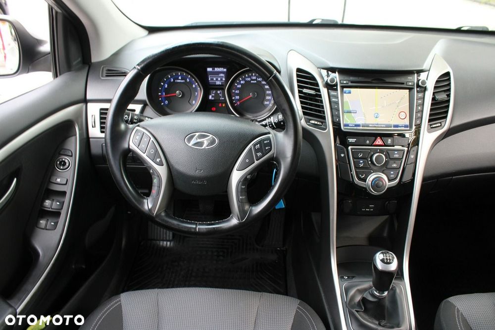 Hyundai i30 1.4 YES - 8