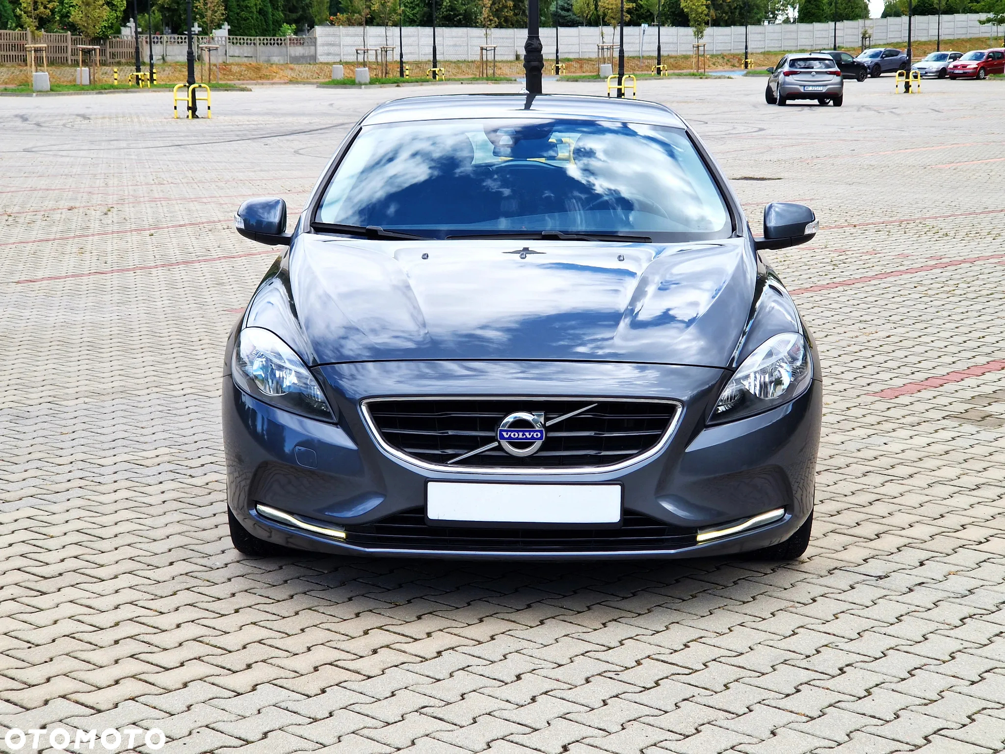 Volvo V40 D2 Momentum - 3