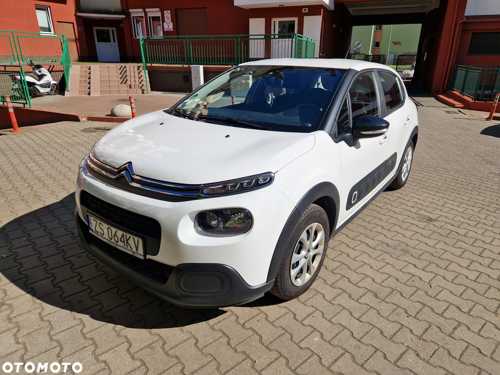 Citroën C3 1.2 PureTech Feel - 2