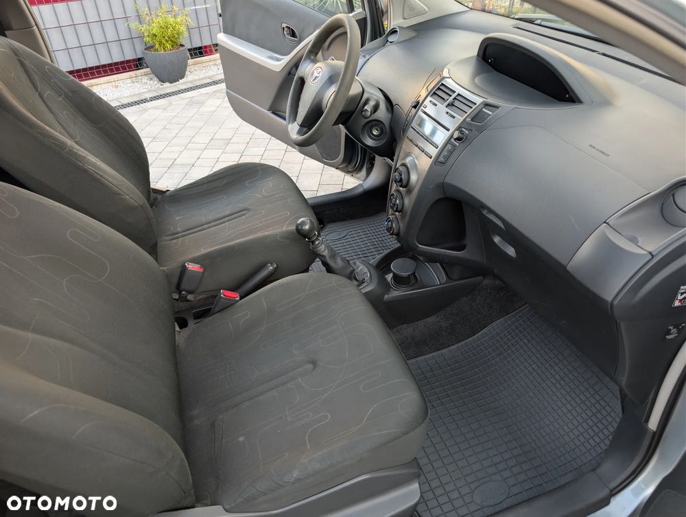 Toyota Yaris 1.4 D-4D Terra A/C - 20