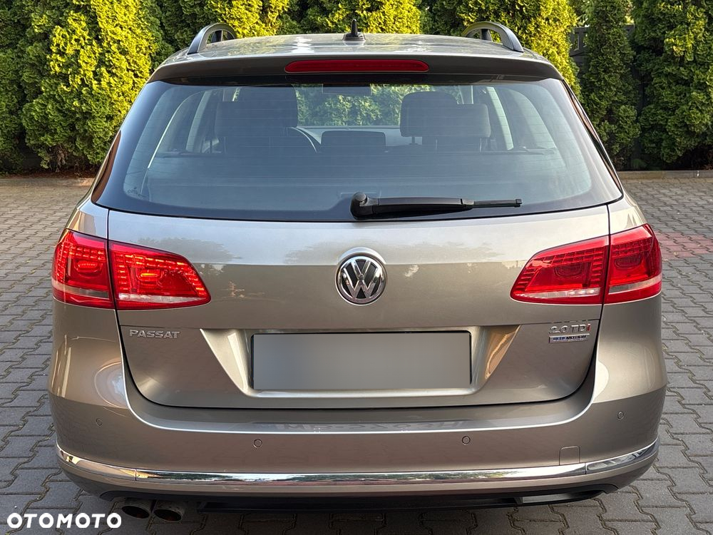 Volkswagen Passat 2.0 TDI Highline - 8