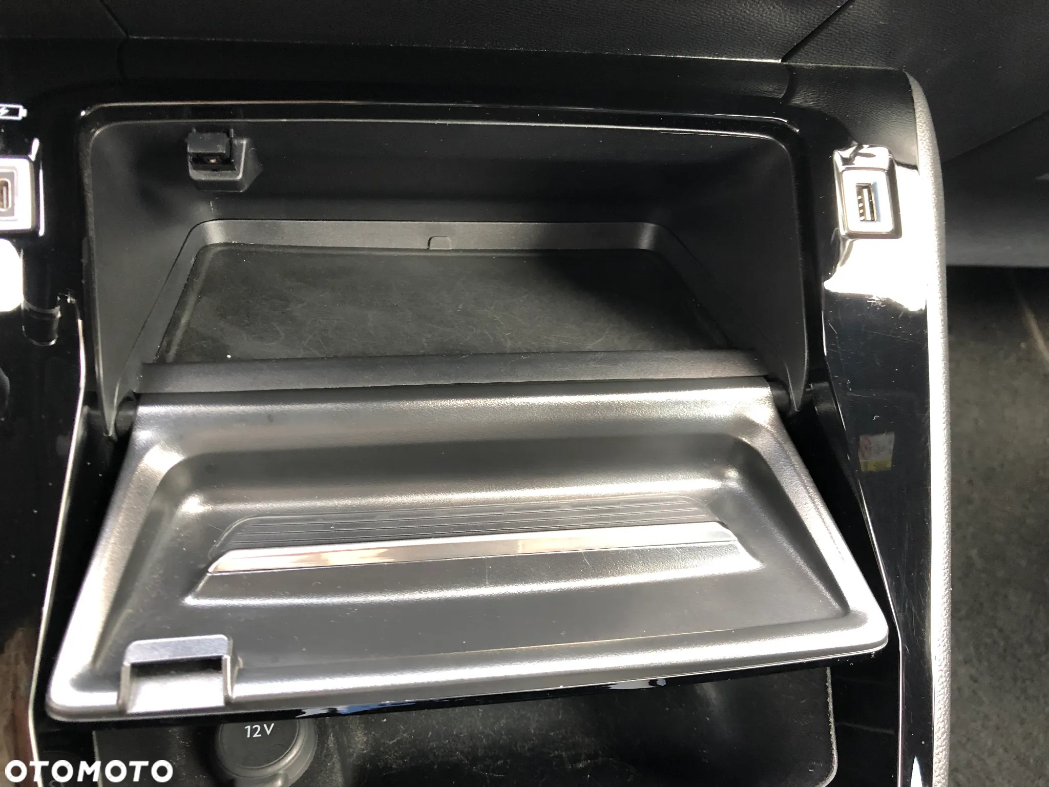 Peugeot 2008 1.2 PureTech Allure S&S EAT8 - 20