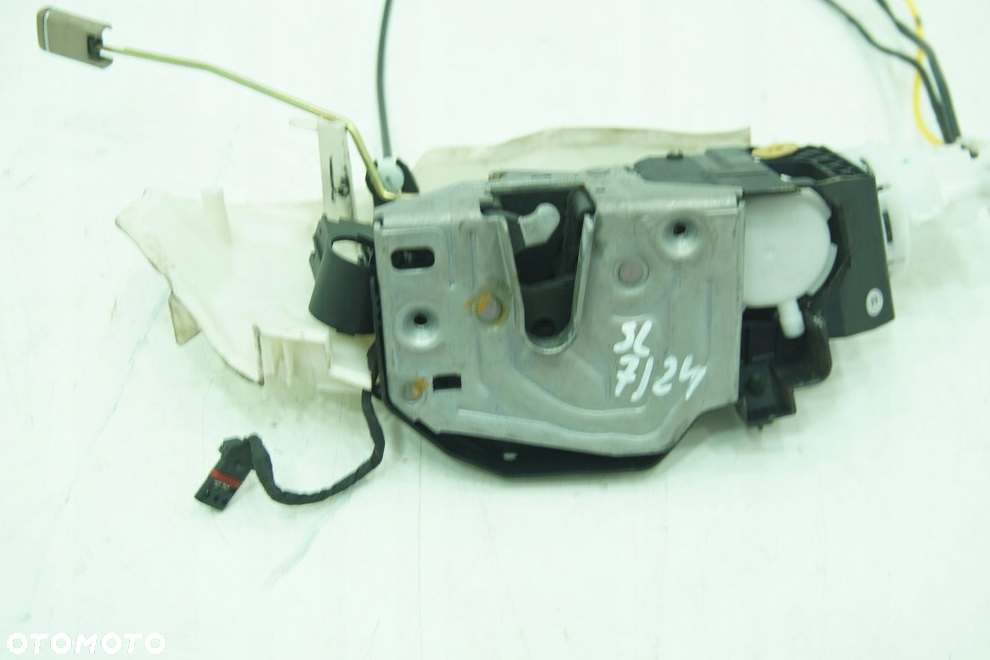 ZAMEK DRZWI LEWYCH A2307200735 KEYLESS GO MERCEDES SL R230 EU - 2