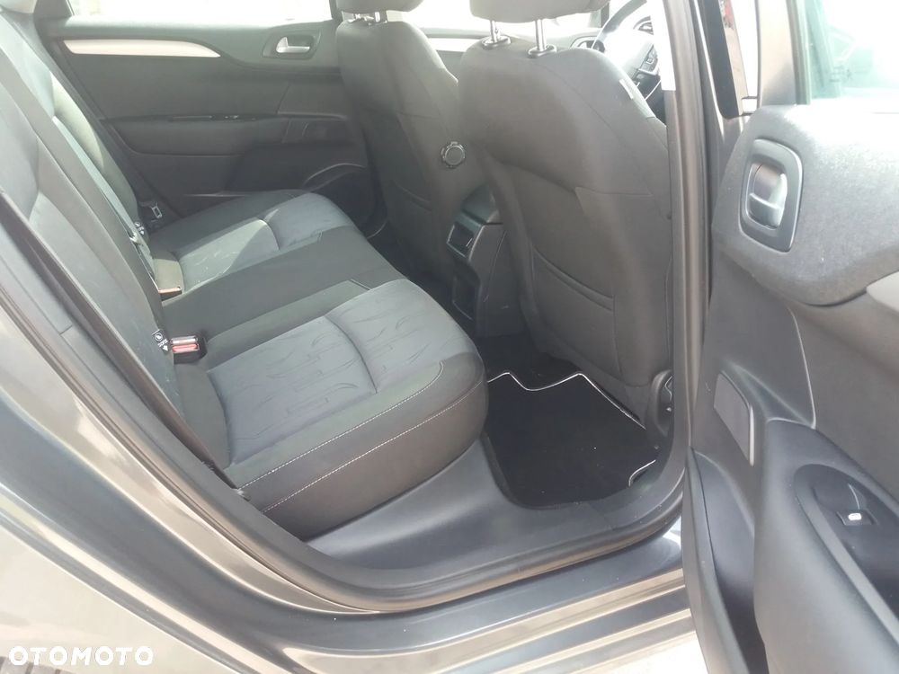 Citroën C4 HDi 150 Tendance - 17
