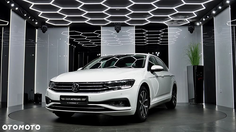 Volkswagen Passat 2.0 TSI Business DSG - 2