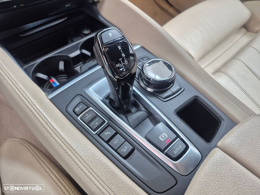 BMW X6 40 d xDrive Pack M - 24