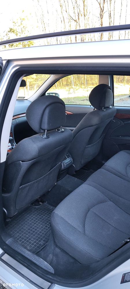 Mercedes-Benz Klasa E 200 Kompressor Automatik Classic - 23