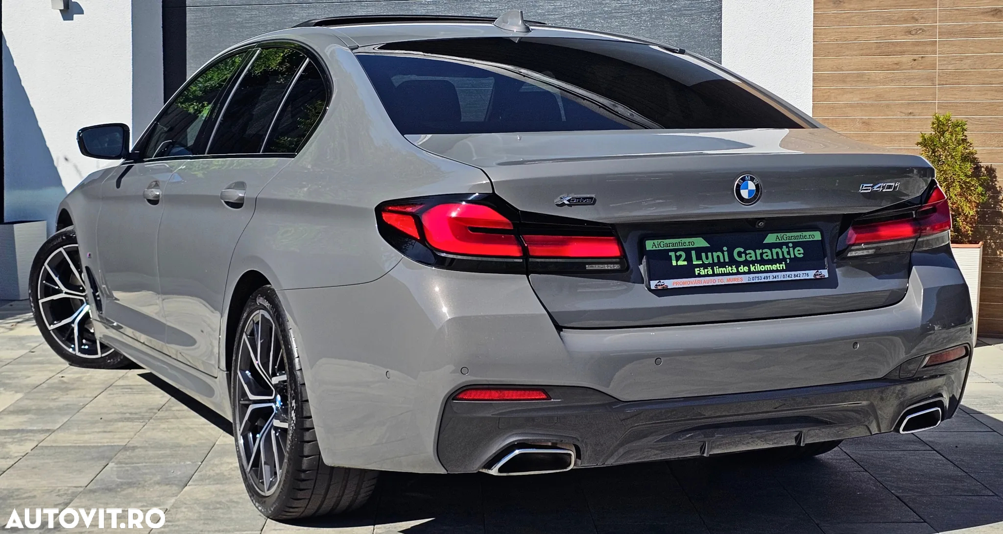 BMW Seria 5 540i xDrive AT MHEV - 33