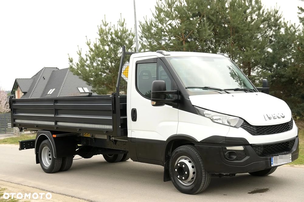 Iveco DAILY//70C17// 3.0 170 KM- podwójne tylne koła// WYWROTKA 3-stronna// Rozstaw osi 410 cm// SALON POLSKA//BEZWYPADKOWY// I WŁAŚCICIEL - 17