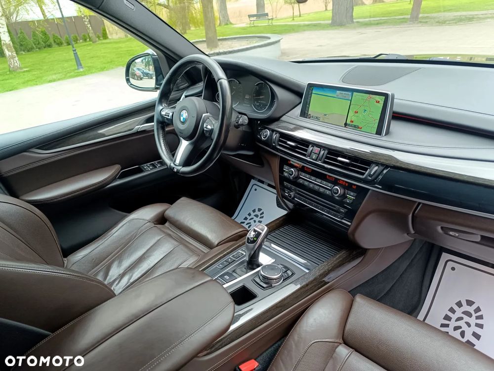 BMW X5 M M50d Sport-Aut - 33