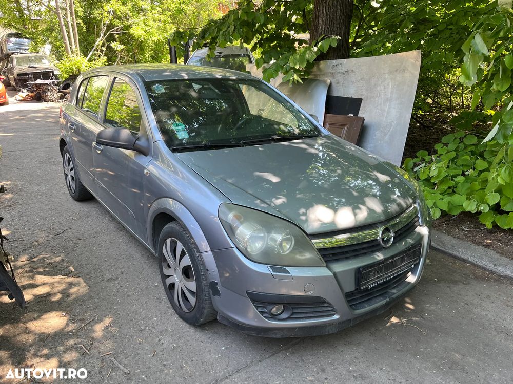 Dezmembrez Opel Astra H hatchback 2006 gri Z163 1,6 benzina Z16XEP TWINPORT cutie automata - 2