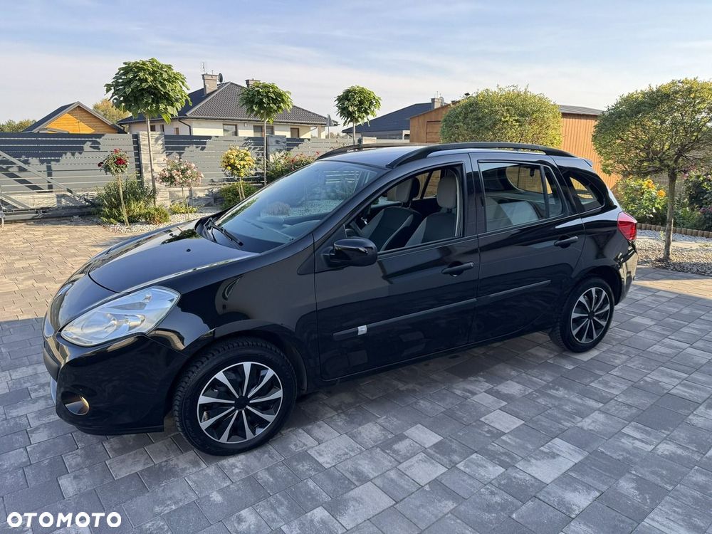 Renault Clio - 19