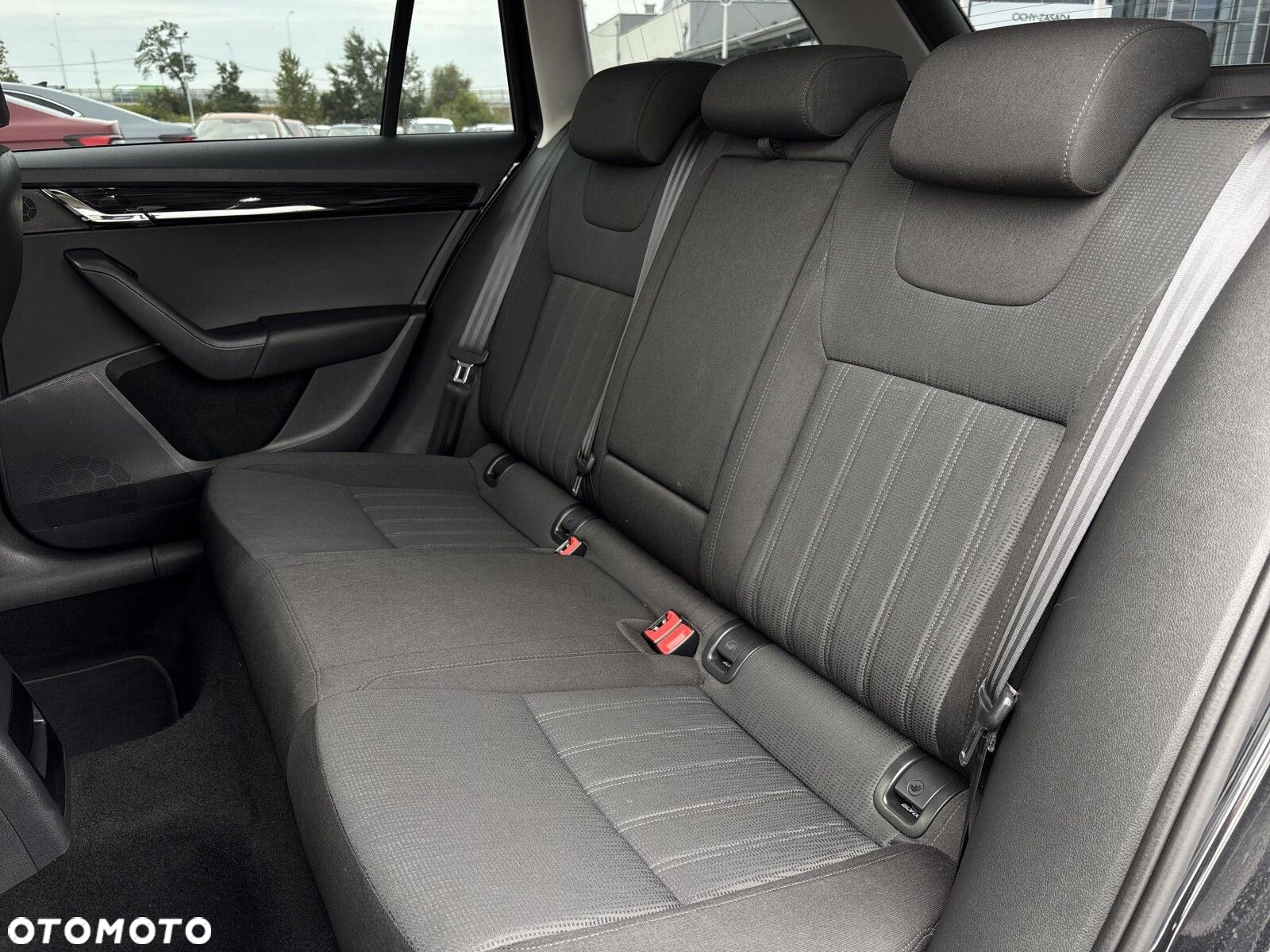 Skoda Octavia 2.0 TDI 4x4 Style DSG - 11