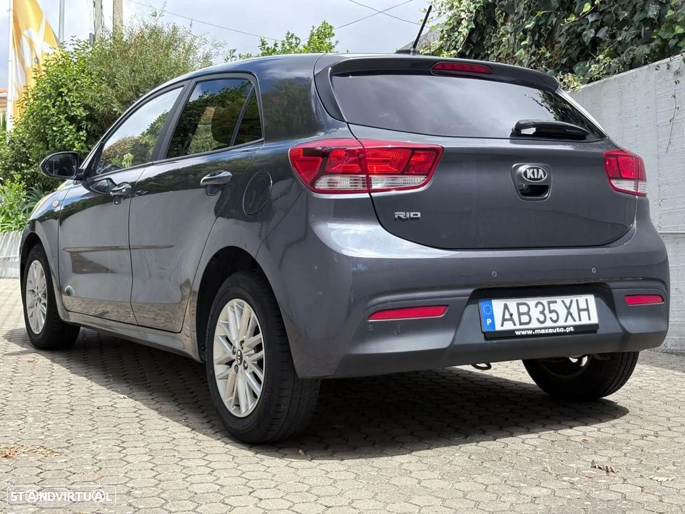 Kia Rio 1.2 CVVT Urban - 24