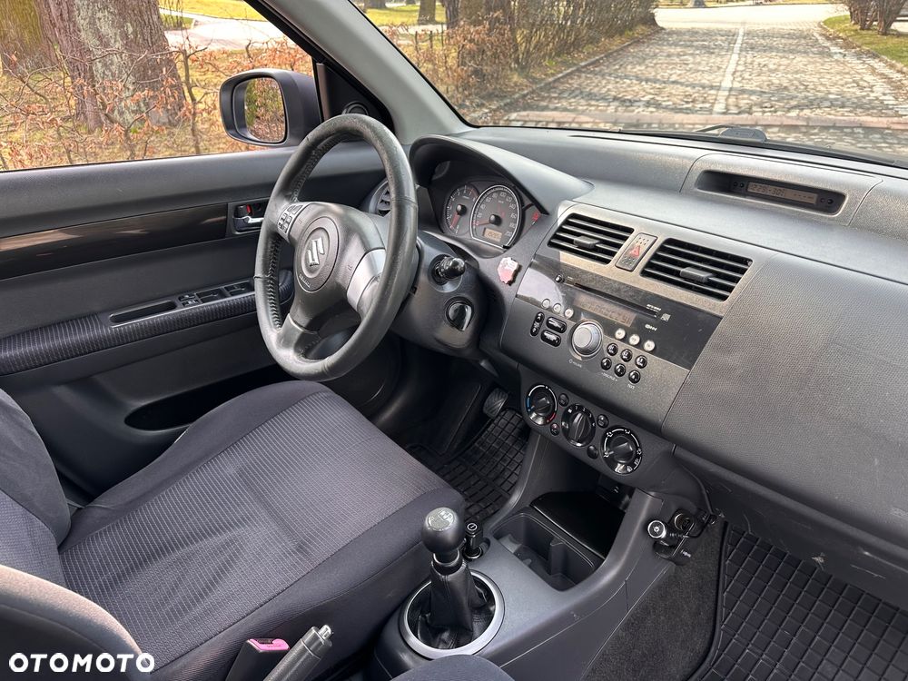 Suzuki Swift 1.2 4x4 Club - 21