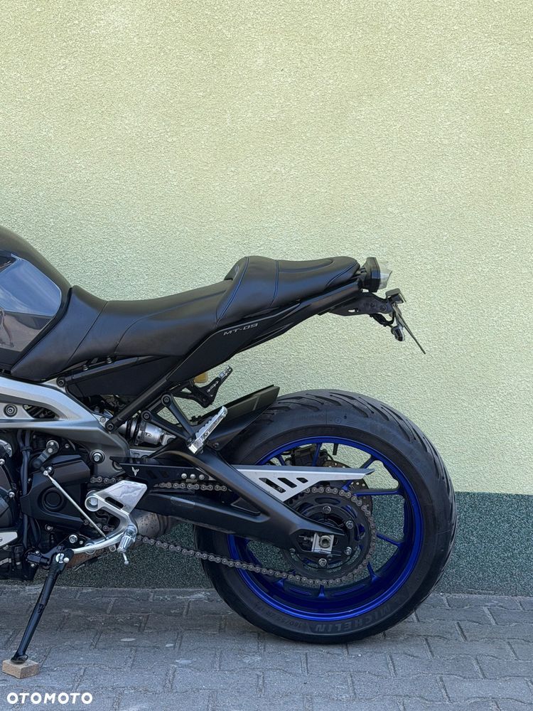 Yamaha MT - 24