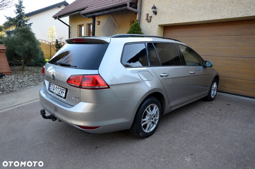Volkswagen Golf Variant 1.6 TDI DPF BlueMotion Technology Comfortline - 4