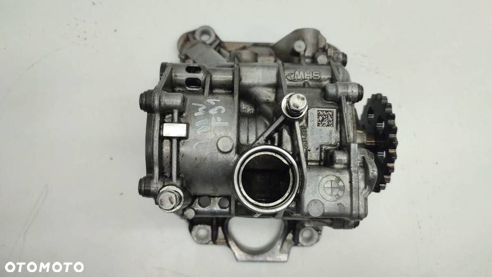 POMPA OLEJU BMW 3 F31 851375608 2.0 D - 1