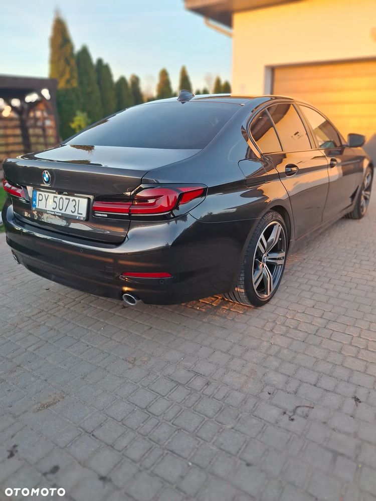 BMW Seria 5 520d Efficient Dynamics Edition - 25