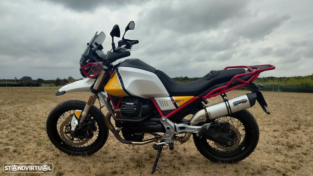 Moto Guzzi V85 TT - 3