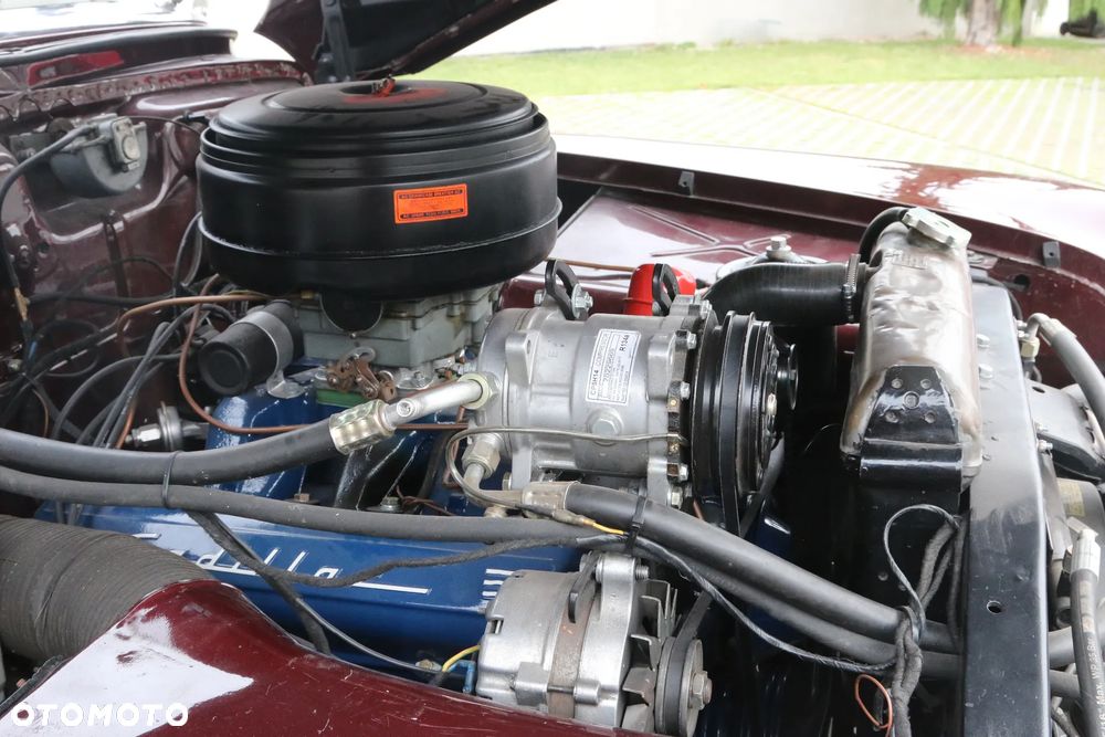 Cadillac Inny - 32