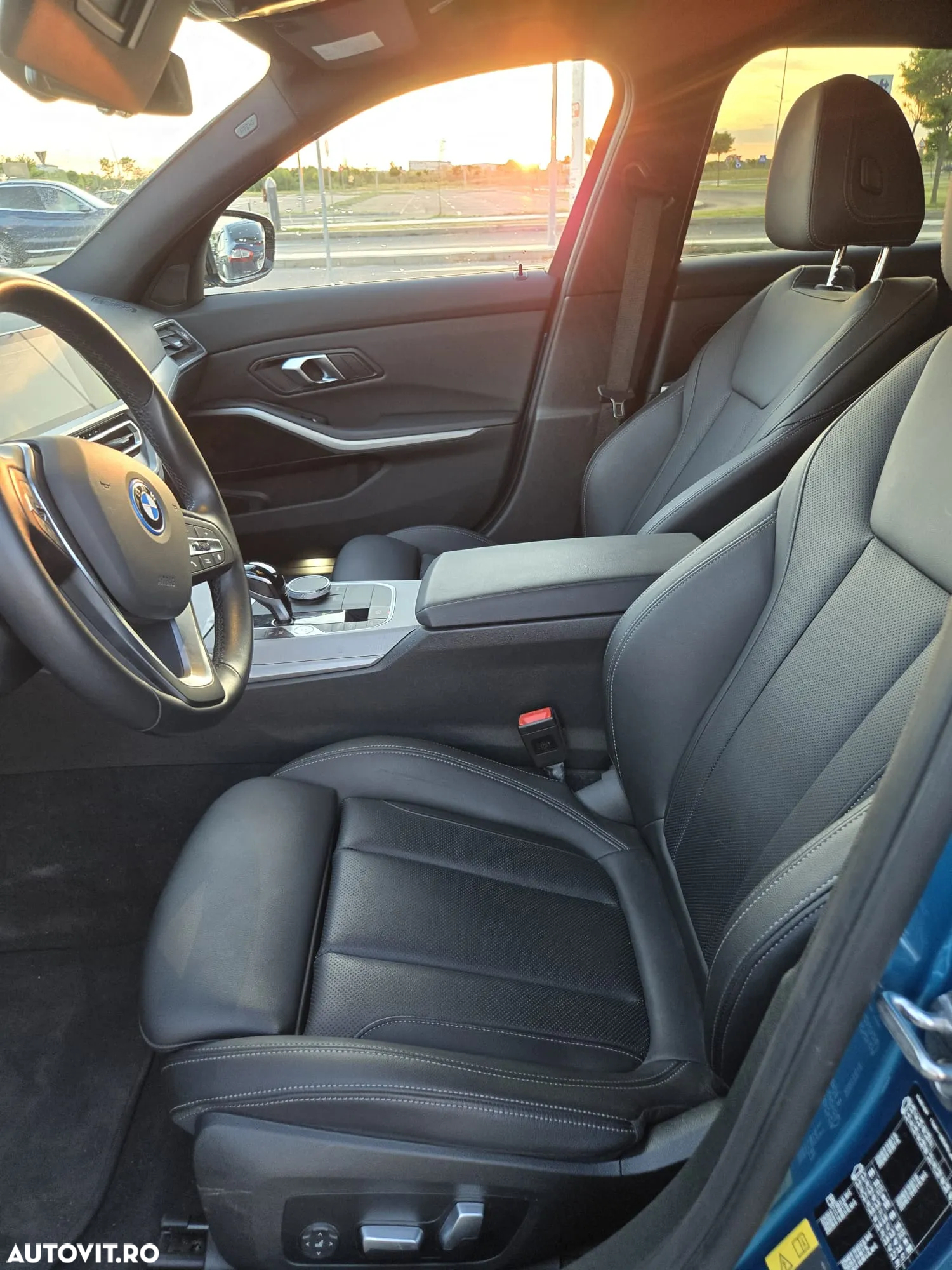 BMW Seria 3 330e xDrive AT PHEV - 31