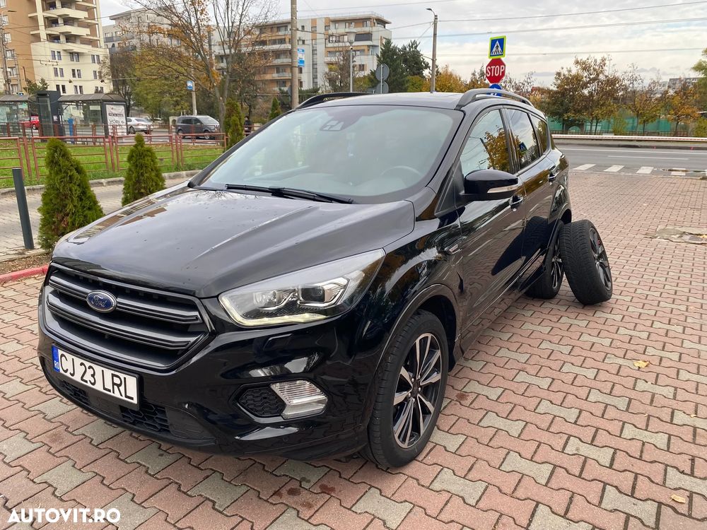 Ford Kuga - 3
